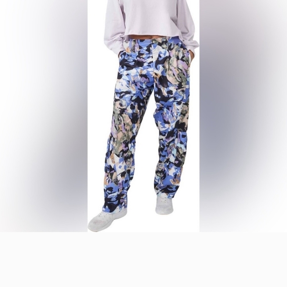 Free People Pants - FREE PEOPLE MOVEMENT MESMERIZE IN VIOLET SPLENDOR CARGO PANTS SZ S NWT MSRP 128